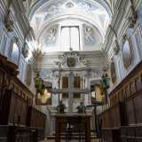 E da questo punto, attraverso una porta alla destra dell�altare, accediamo alla parte pi� inedita della chiesa, quella che custodisce un sorprendente oratorio